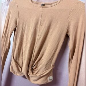 Vuori Long Sleeve Cove Twist Tee